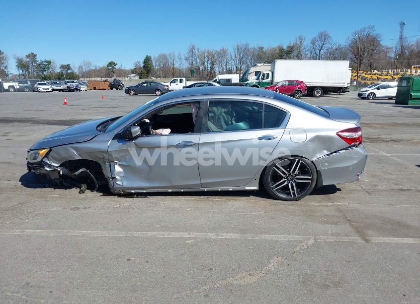 Photo 14 of 2017 Honda Accord SPORT (VIN 1HGCR2F57HA046658)