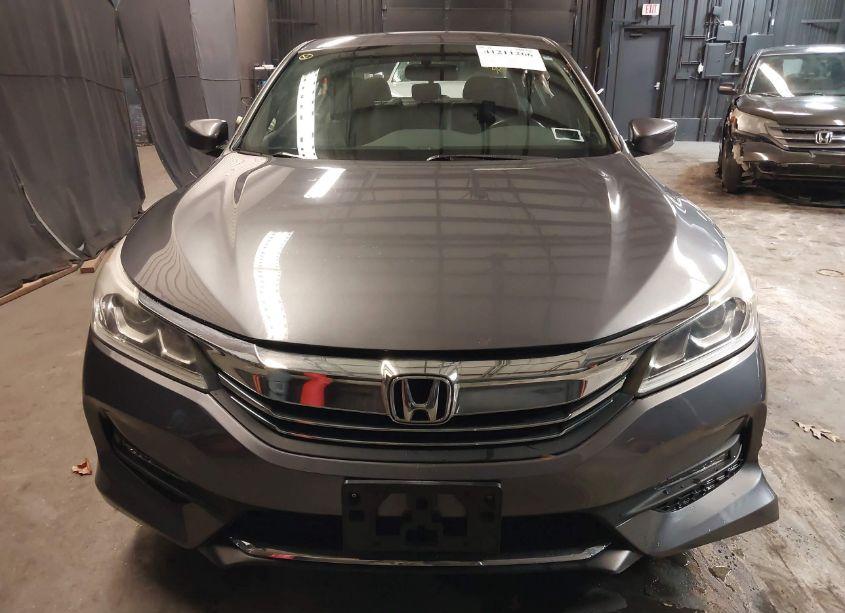 Photo 12 of 2017 Honda Accord SPORT (VIN 1HGCR2F57HA122749)