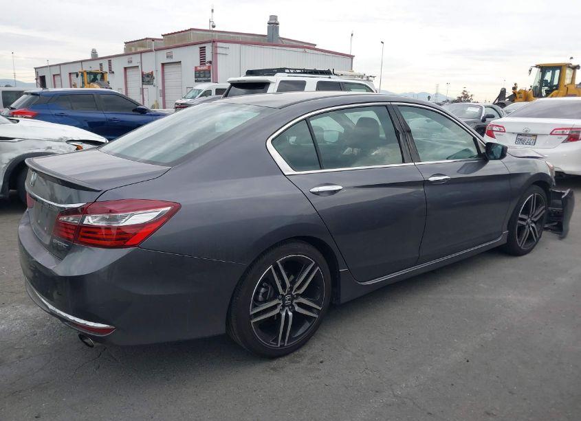 Photo 14 of 2017 Honda Accord SPORT (VIN 1HGCR2F57HA145268)