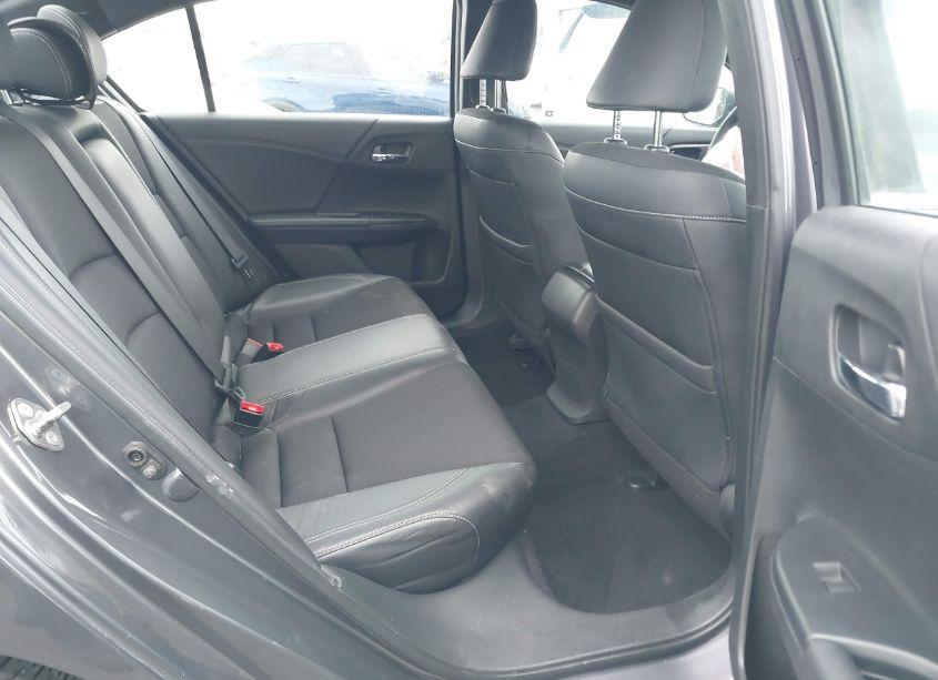 Photo 8 of 2017 Honda Accord SPORT (VIN 1HGCR2F57HA145268)