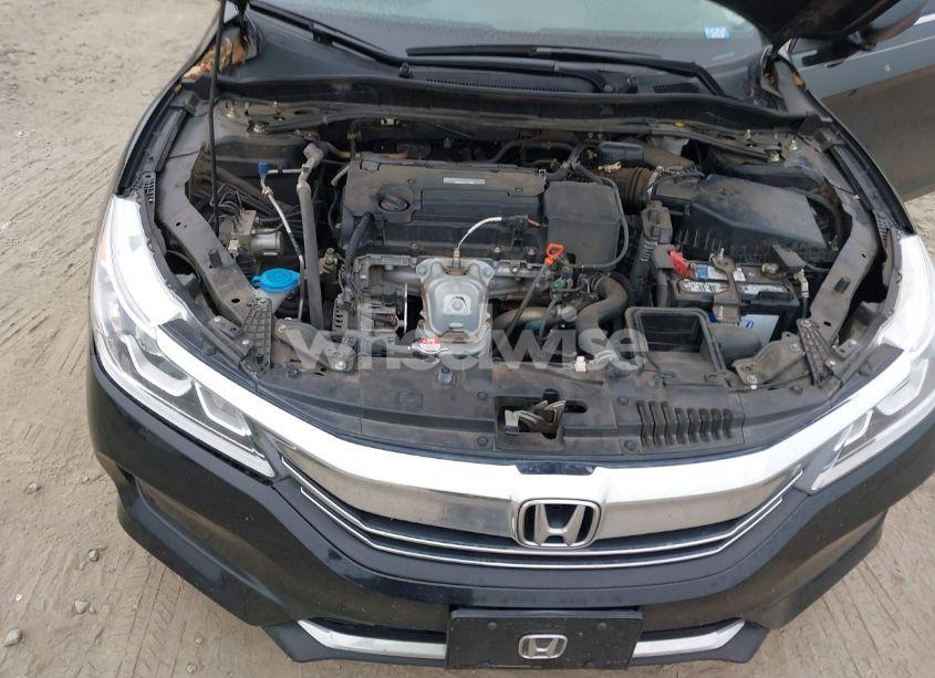 Photo 10 of 2017 Honda Accord SPORT (VIN 1HGCR2F57HA248240)