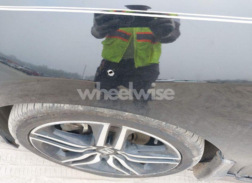 Photo 18 of 2017 Honda Accord SPORT (VIN 1HGCR2F57HA248240)