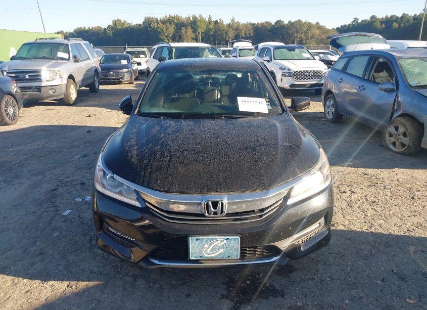 Photo 12 of 2017 Honda Accord SPORT (VIN 1HGCR2F57HA273686)