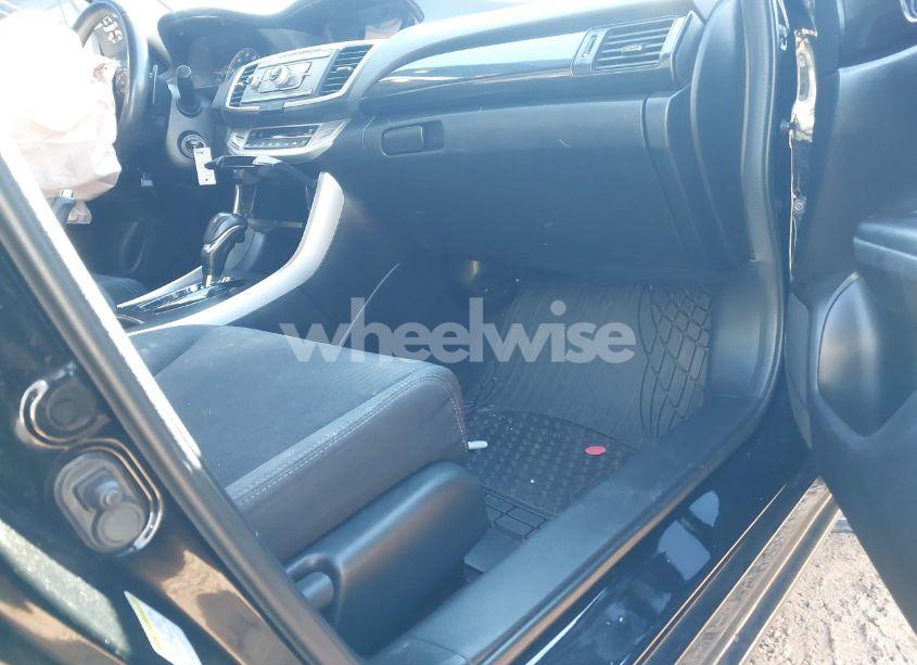 Photo 5 of 2013 Honda Accord SPORT (VIN 1HGCR2F58DA207707)