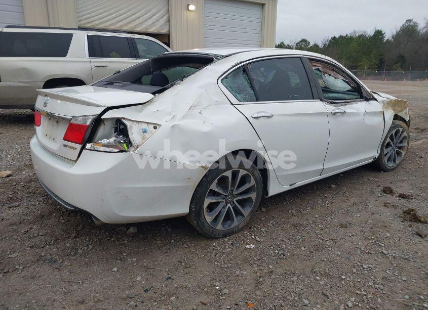 Photo 4 of 2013 Honda Accord SPORT (VIN 1HGCR2F58DA265882)