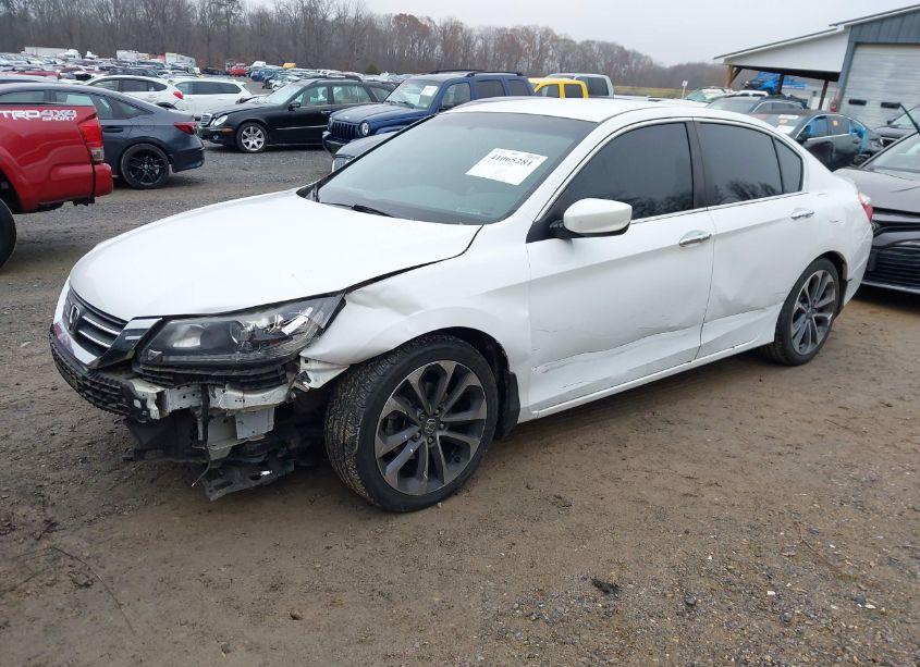 Photo 2 of 2013 Honda Accord SPORT (VIN 1HGCR2F58DA282004)