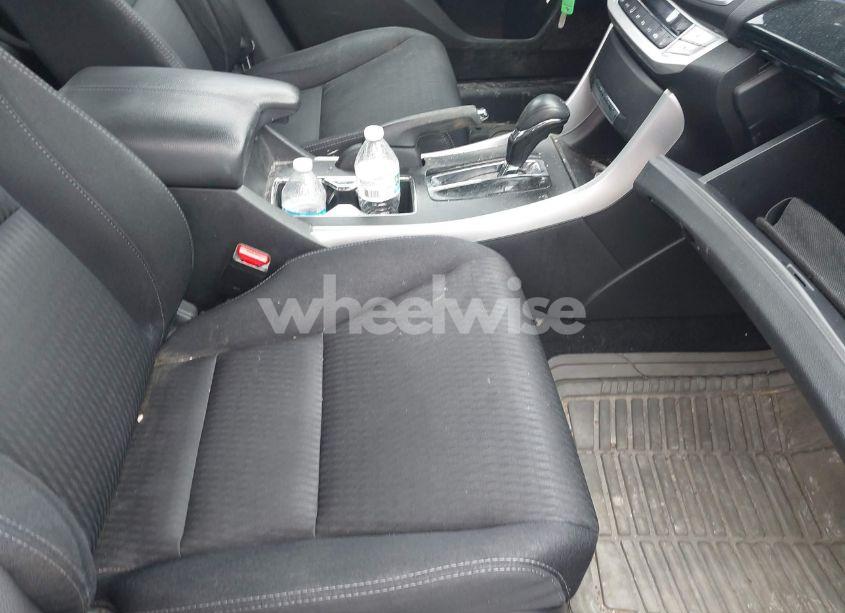 Photo 5 of 2014 Honda Accord SPORT (VIN 1HGCR2F58EA012028)