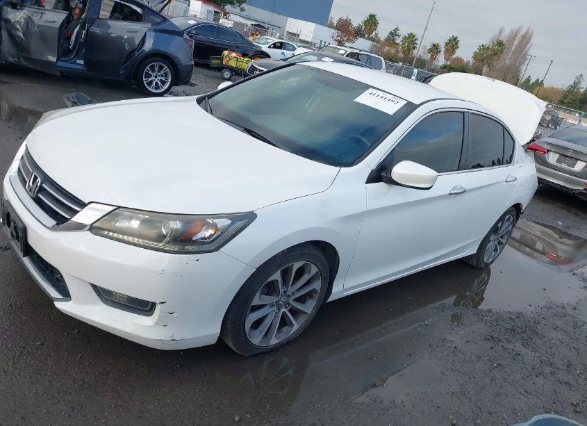 Photo 2 of 2014 Honda Accord SPORT (VIN 1HGCR2F58EA070611)