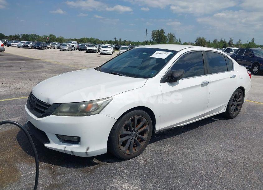 Photo 2 of 2014 Honda Accord SPORT (VIN 1HGCR2F58EA091278)