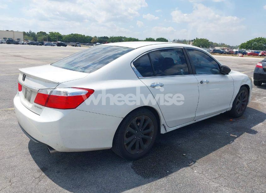 Photo 4 of 2014 Honda Accord SPORT (VIN 1HGCR2F58EA091278)