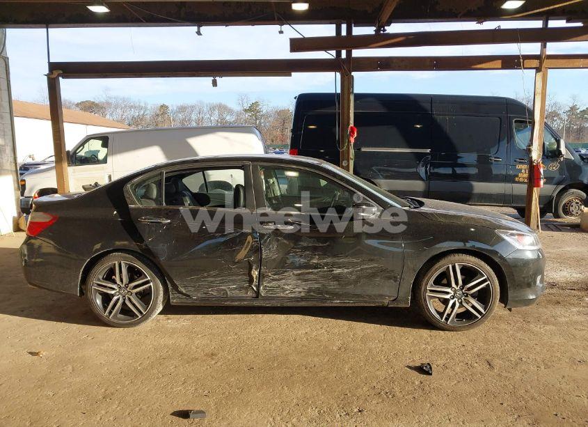 Photo 13 of 2014 Honda Accord SPORT (VIN 1HGCR2F58EA092592)