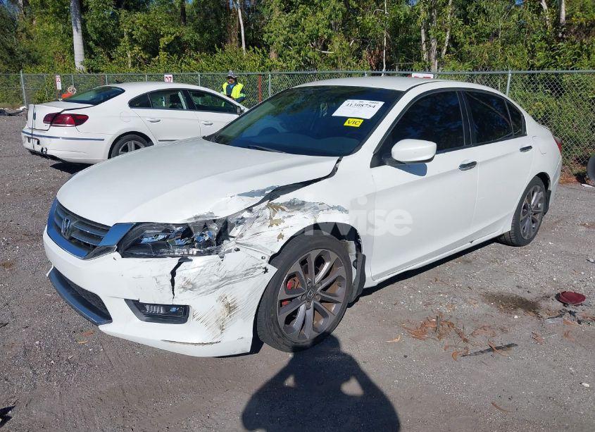 Photo 2 of 2014 Honda Accord SPORT (VIN 1HGCR2F58EA155884)