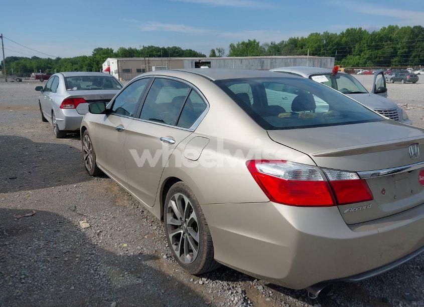 Photo 3 of 2014 Honda Accord SPORT (VIN 1HGCR2F58EA290685)