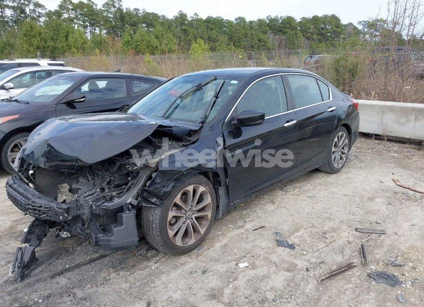 Photo 2 of 2015 Honda Accord SPORT (VIN 1HGCR2F58FA049484)