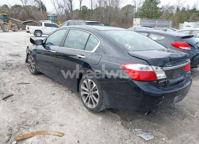 Photo 3 of 2015 Honda Accord SPORT (VIN 1HGCR2F58FA049484)