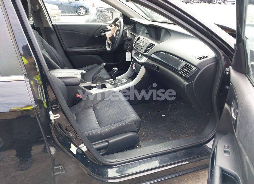 Photo 5 of 2015 Honda Accord SPORT (VIN 1HGCR2F58FA049484)