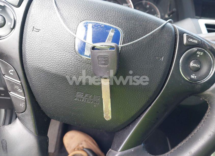 Photo 11 of 2015 Honda Accord SPORT (VIN 1HGCR2F58FA052627)