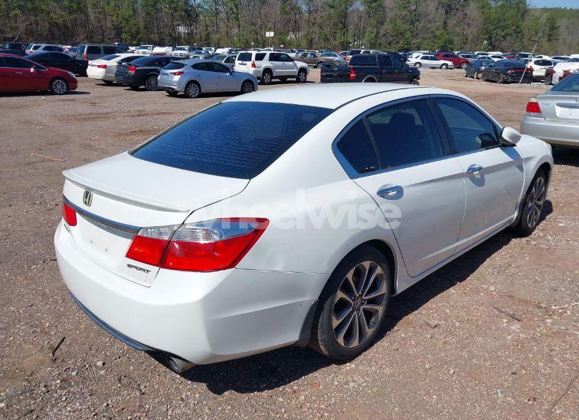 Photo 4 of 2015 Honda Accord SPORT (VIN 1HGCR2F58FA052627)