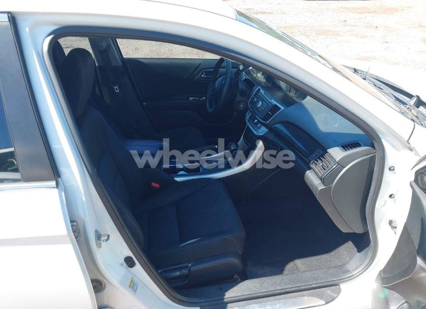 Photo 5 of 2015 Honda Accord SPORT (VIN 1HGCR2F58FA052627)