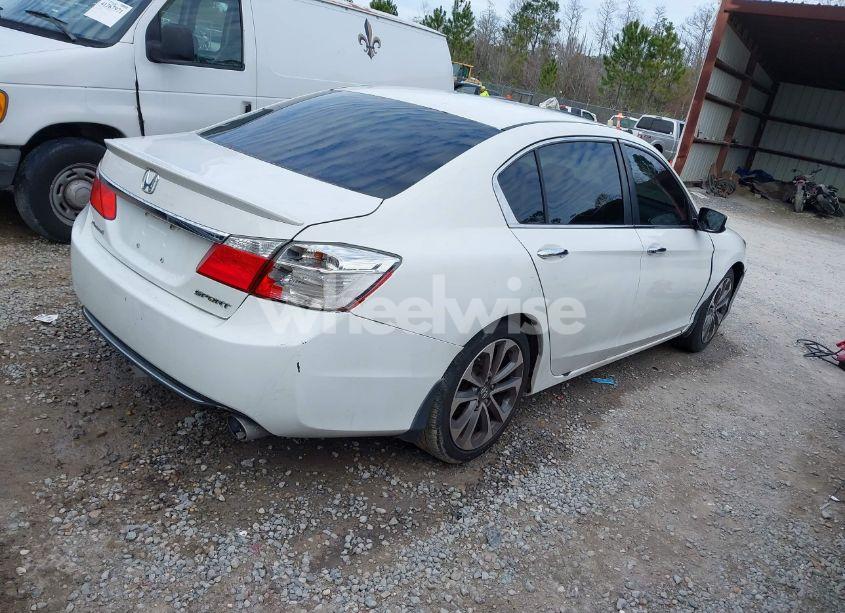 Photo 4 of 2015 Honda Accord SPORT (VIN 1HGCR2F58FA065149)