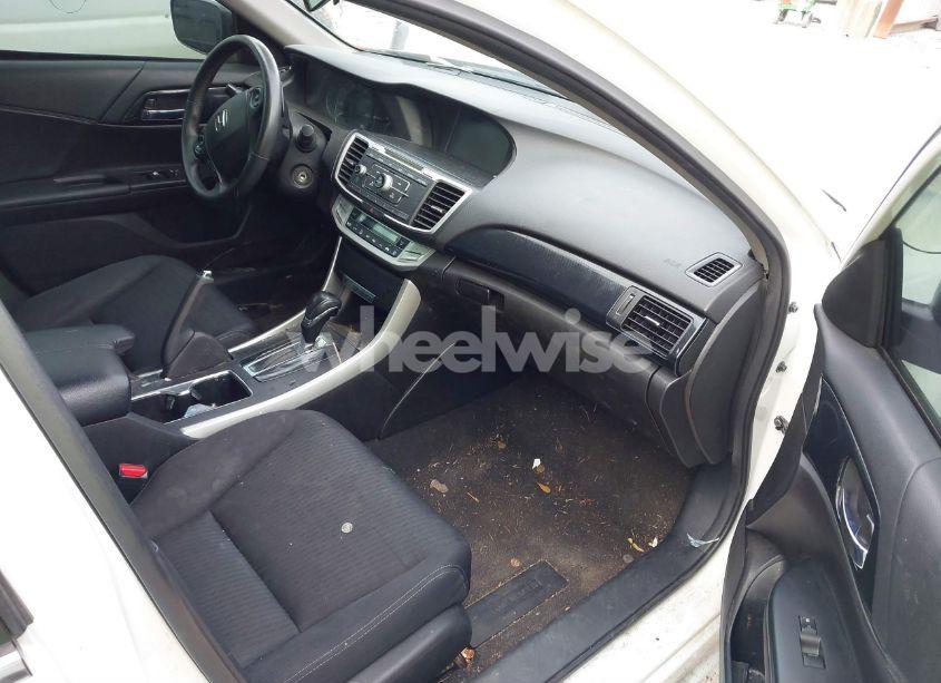 Photo 5 of 2015 Honda Accord SPORT (VIN 1HGCR2F58FA065149)