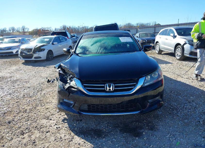 Photo 12 of 2015 Honda Accord SPORT (VIN 1HGCR2F58FA065653)