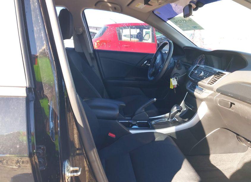 Photo 5 of 2015 Honda Accord SPORT (VIN 1HGCR2F58FA065653)