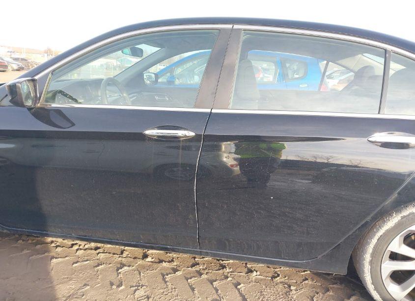 Photo 15 of 2015 Honda Accord SPORT (VIN 1HGCR2F58FA100742)