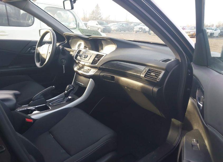 Photo 5 of 2015 Honda Accord SPORT (VIN 1HGCR2F58FA100742)