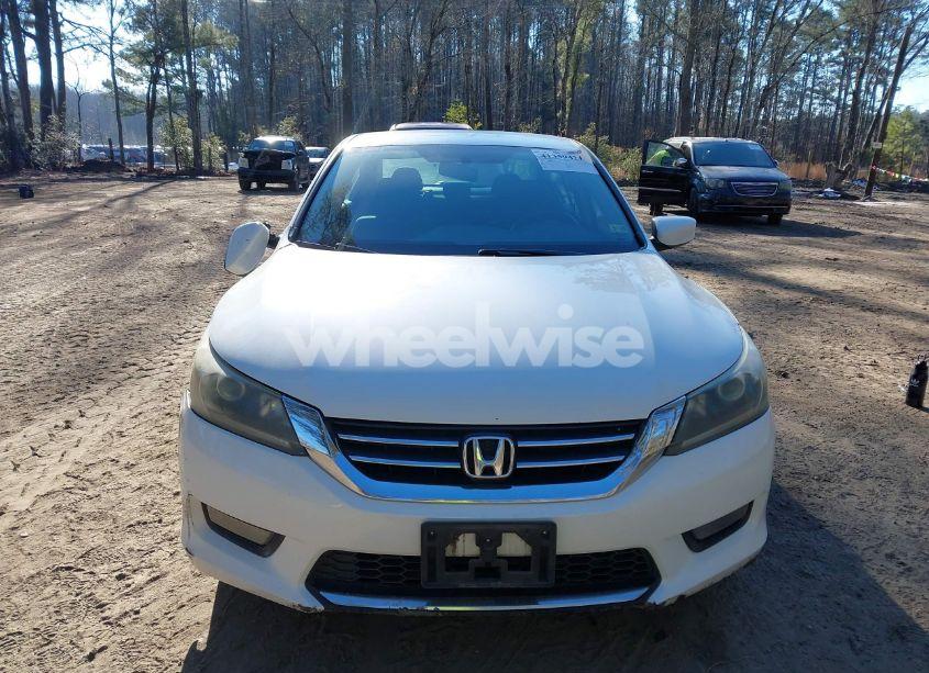 Photo 12 of 2015 Honda Accord SPORT (VIN 1HGCR2F58FA271829)