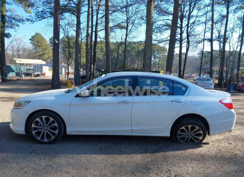 Photo 14 of 2015 Honda Accord SPORT (VIN 1HGCR2F58FA271829)