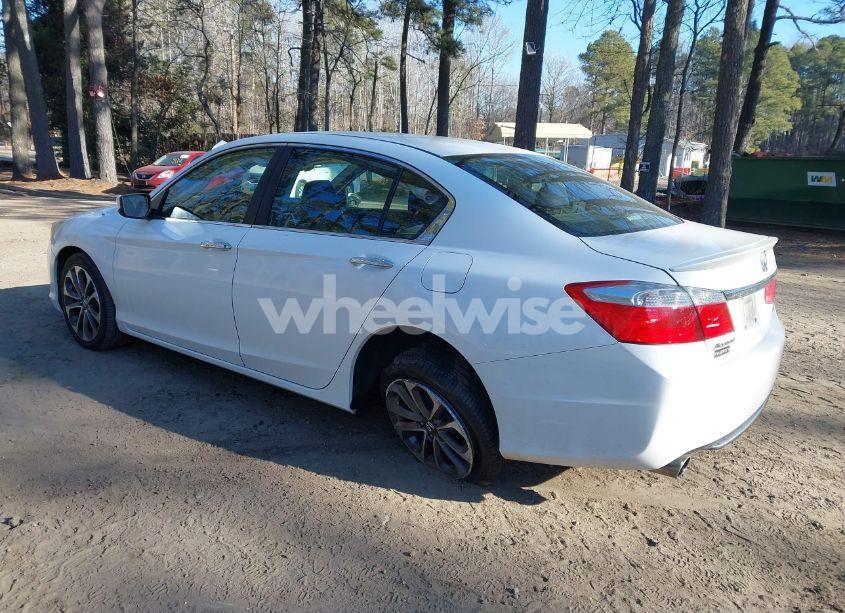 Photo 3 of 2015 Honda Accord SPORT (VIN 1HGCR2F58FA271829)