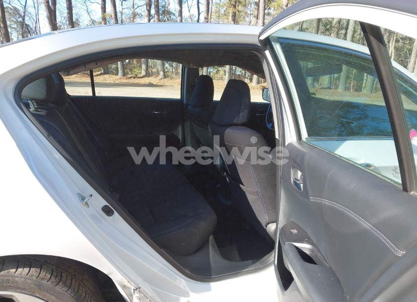 Photo 8 of 2015 Honda Accord SPORT (VIN 1HGCR2F58FA271829)