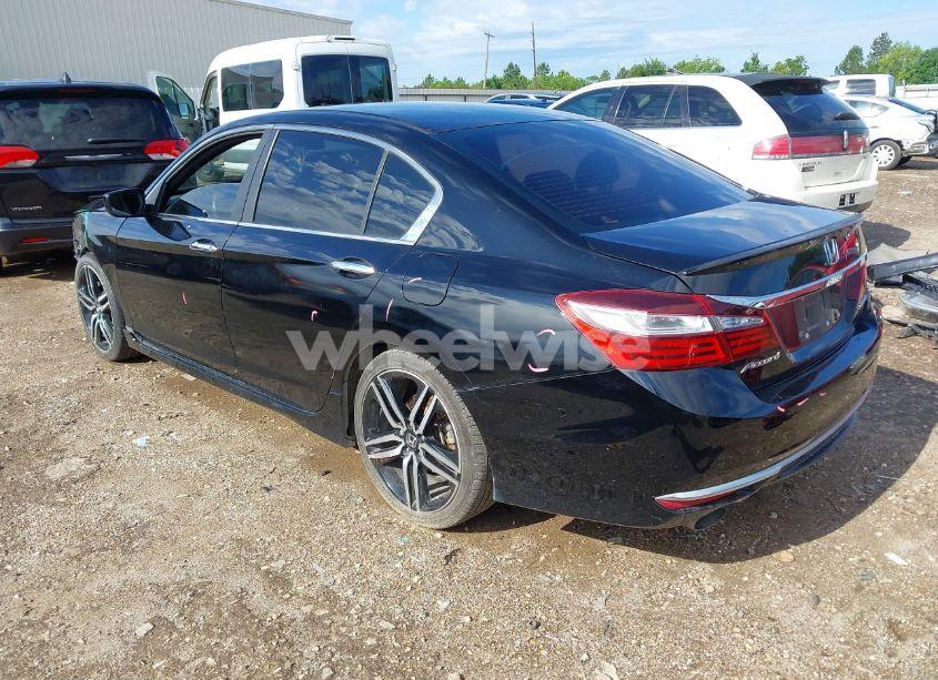 Photo 3 of 2016 Honda Accord SPORT (VIN 1HGCR2F58GA025560)