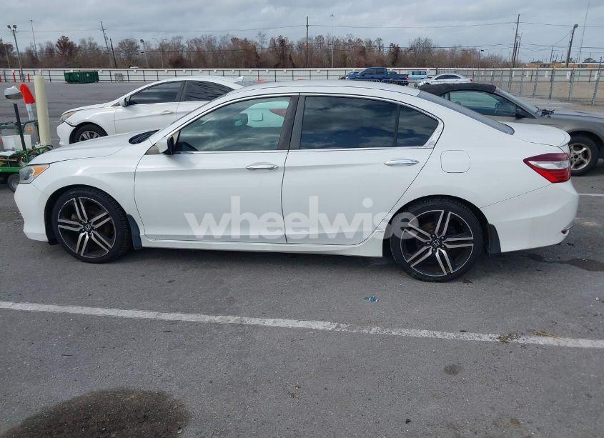 Photo 14 of 2016 Honda Accord SPORT (VIN 1HGCR2F58GA033660)