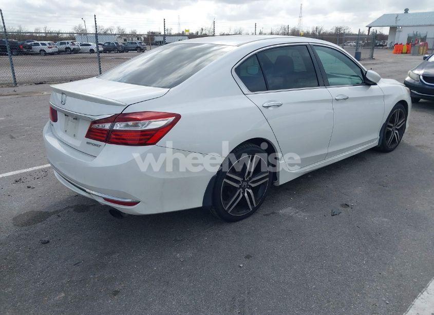 Photo 4 of 2016 Honda Accord SPORT (VIN 1HGCR2F58GA033660)