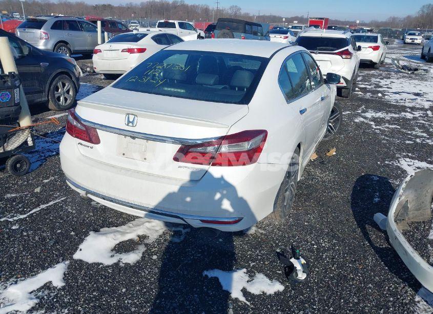 Photo 4 of 2016 Honda Accord SPORT (VIN 1HGCR2F58GA054458)