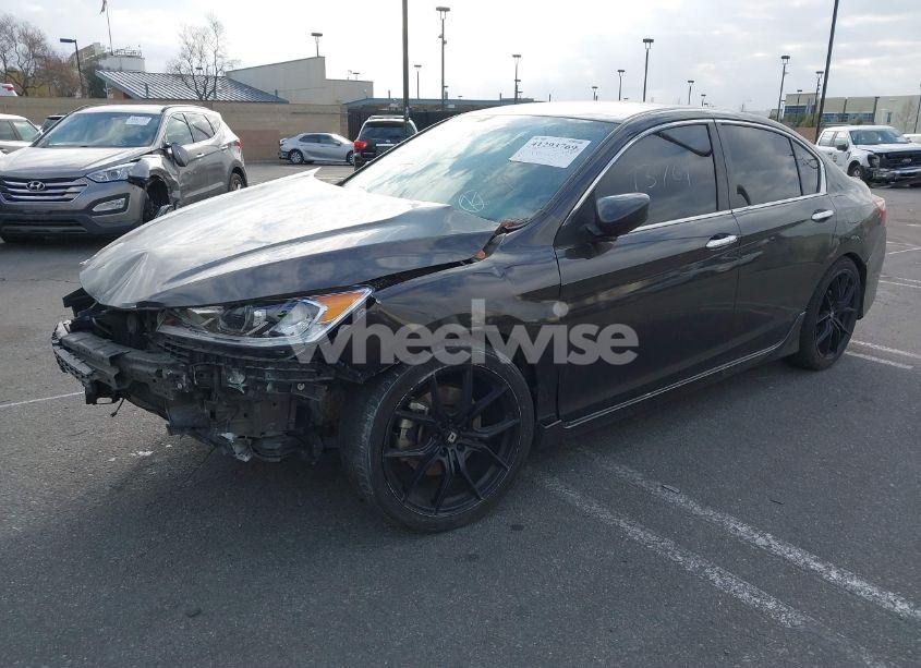 Photo 2 of 2016 Honda Accord SPORT (VIN 1HGCR2F58GA056923)