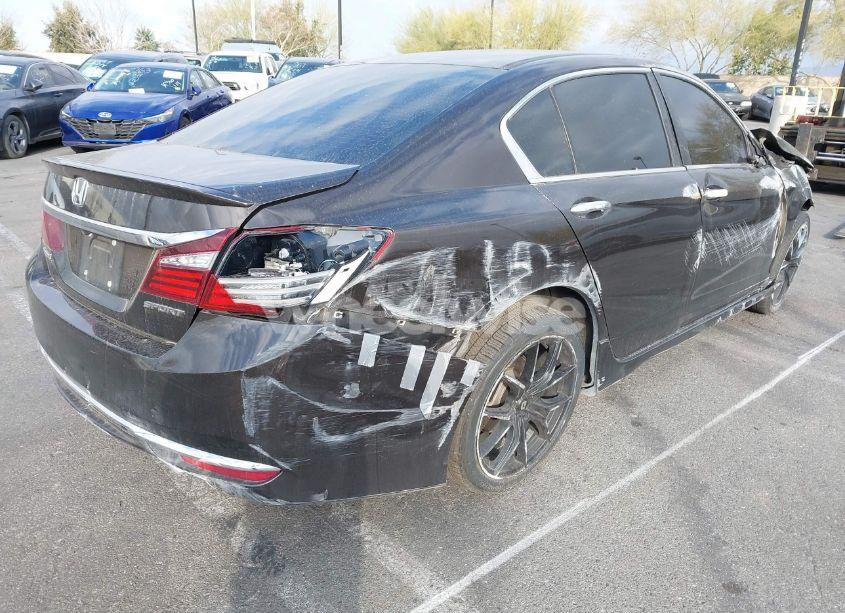 Photo 4 of 2016 Honda Accord SPORT (VIN 1HGCR2F58GA056923)