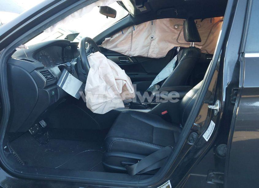 Photo 5 of 2016 Honda Accord SPORT (VIN 1HGCR2F58GA056923)