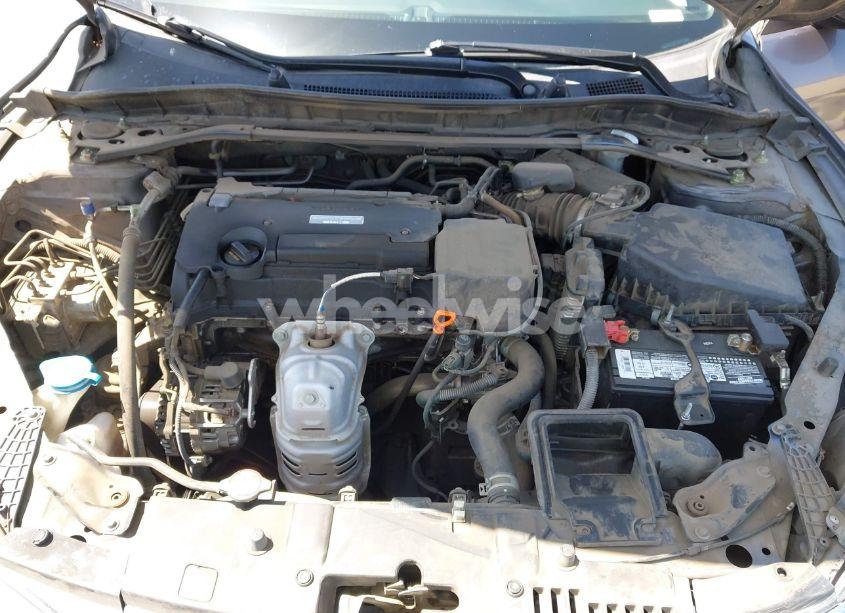 Photo 10 of 2016 Honda Accord SPORT (VIN 1HGCR2F58GA074001)