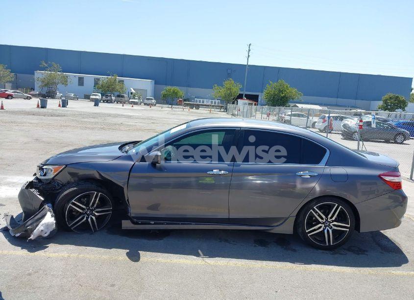 Photo 14 of 2016 Honda Accord SPORT (VIN 1HGCR2F58GA074001)