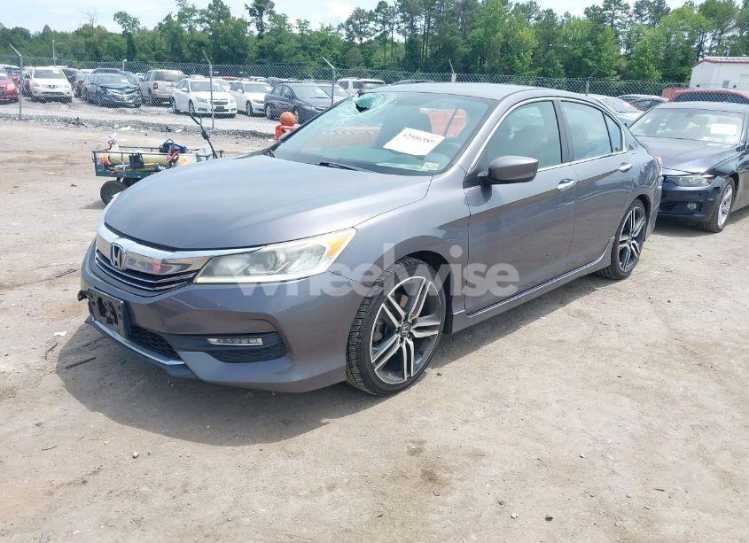 Photo 2 of 2016 Honda Accord SPORT (VIN 1HGCR2F58GA076752)