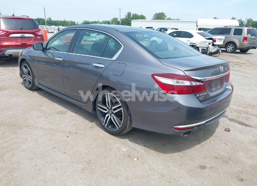 Photo 3 of 2016 Honda Accord SPORT (VIN 1HGCR2F58GA076752)