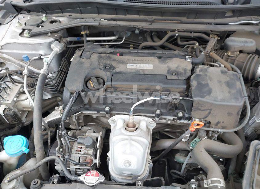 Photo 10 of 2016 Honda Accord SPORT (VIN 1HGCR2F58GA082146)