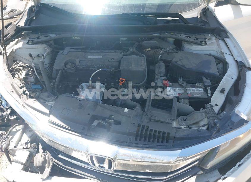 Photo 10 of 2016 Honda Accord SPORT (VIN 1HGCR2F58GA091784)