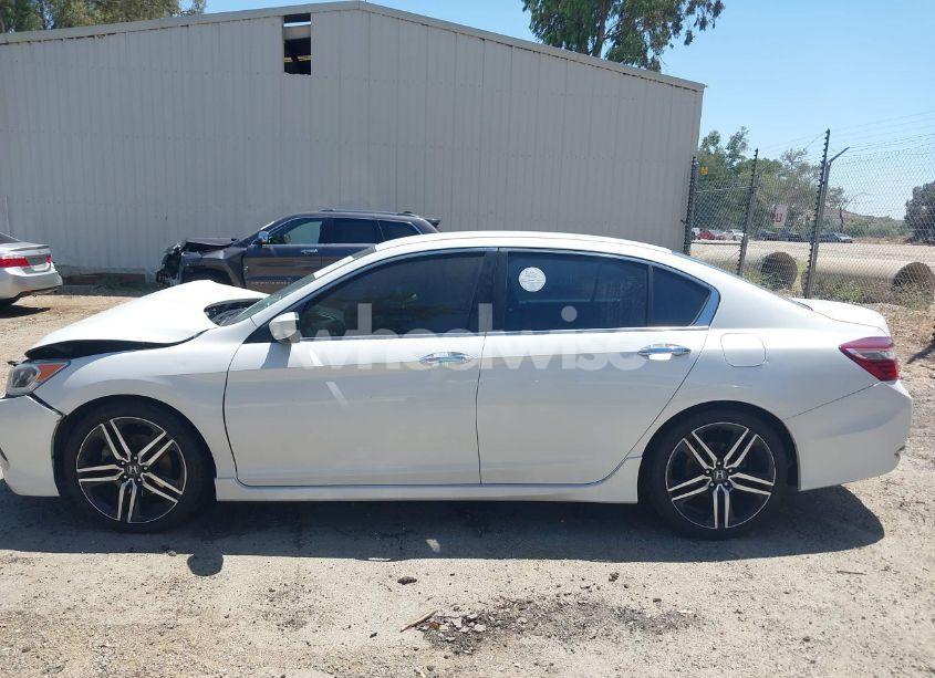 Photo 14 of 2016 Honda Accord SPORT (VIN 1HGCR2F58GA091784)