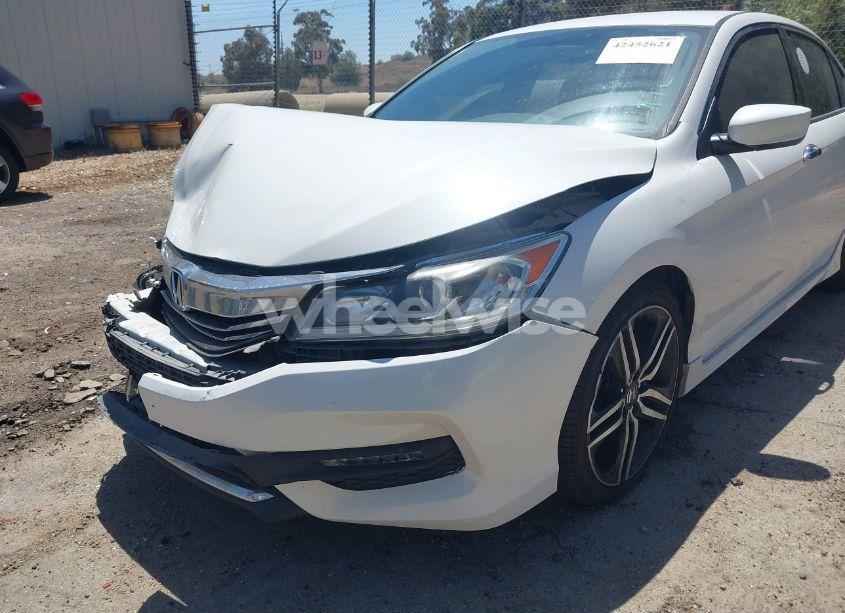 Photo 17 of 2016 Honda Accord SPORT (VIN 1HGCR2F58GA091784)