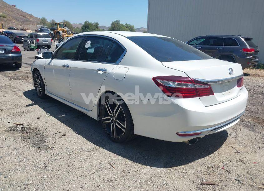 Photo 3 of 2016 Honda Accord SPORT (VIN 1HGCR2F58GA091784)