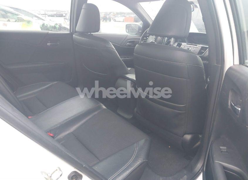 Photo 8 of 2016 Honda Accord SPORT (VIN 1HGCR2F58GA198995)